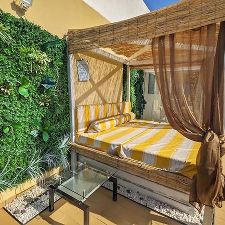 Апартаменты Penthouse With Sea View & Private Terrace Гия Экстерьер фото