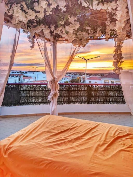 Апартаменты Penthouse With Sea View & Private Terrace Гия Экстерьер фото
